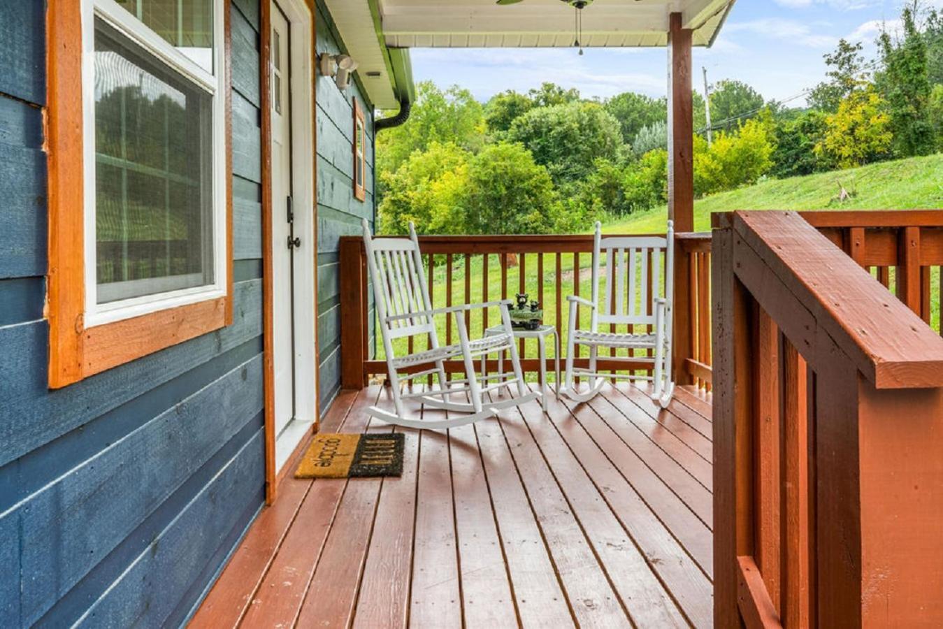 Brand New Tiny Cabin! A Bearly Adventure Sevierville Extérieur photo